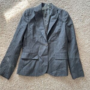 Theory Women's Gray Pinstriped 1 Button Blazer Suit
Jacket Size 4